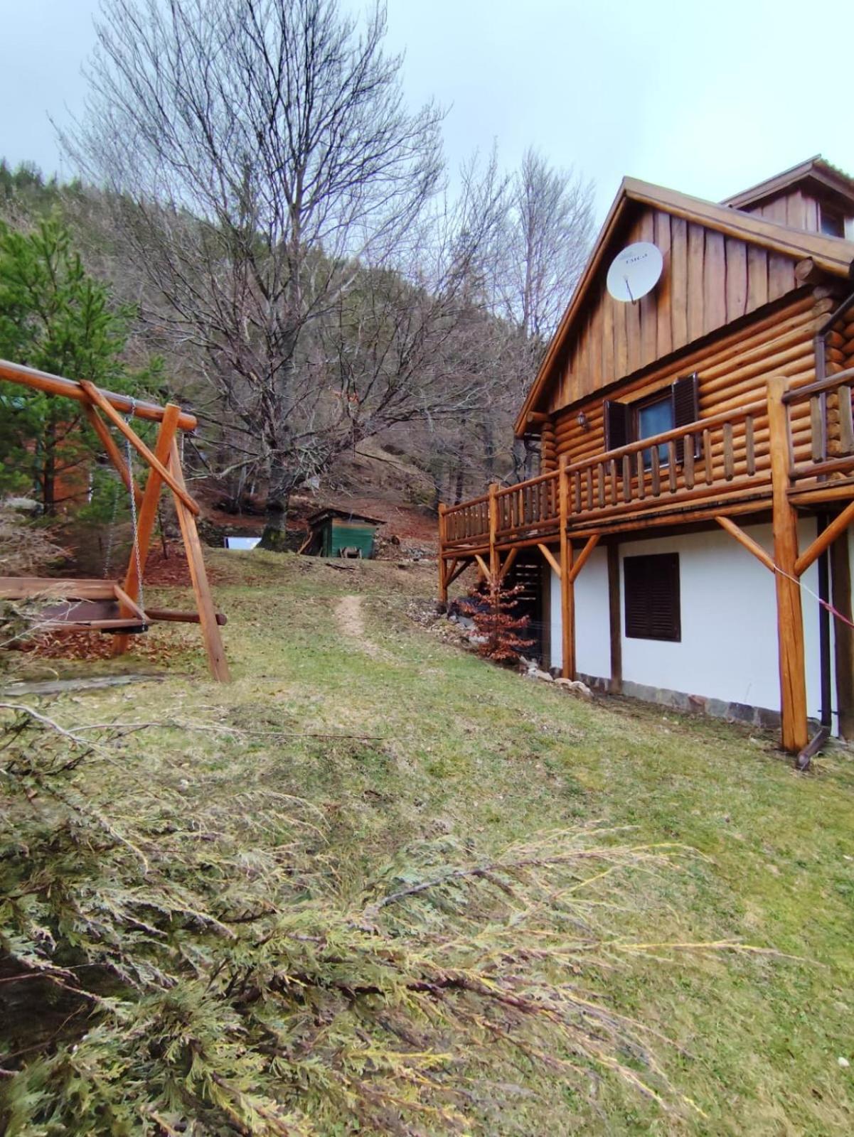Veresko Villa Lacu Rosu Bagian luar foto