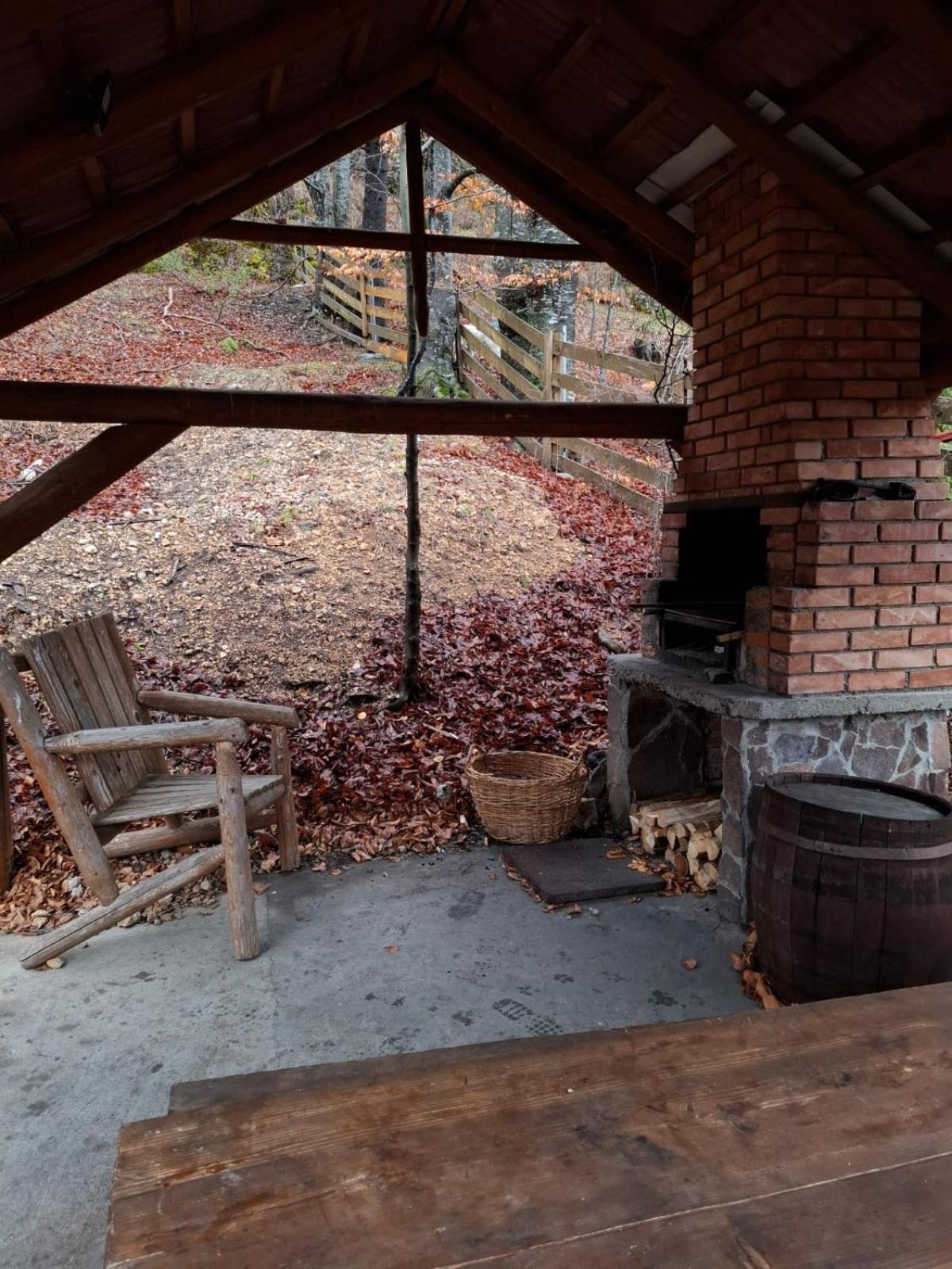 Veresko Villa Lacu Rosu Bagian luar foto